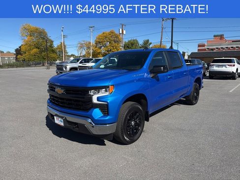 Used 2025 Chevrolet Silverado 1500 LT image 1