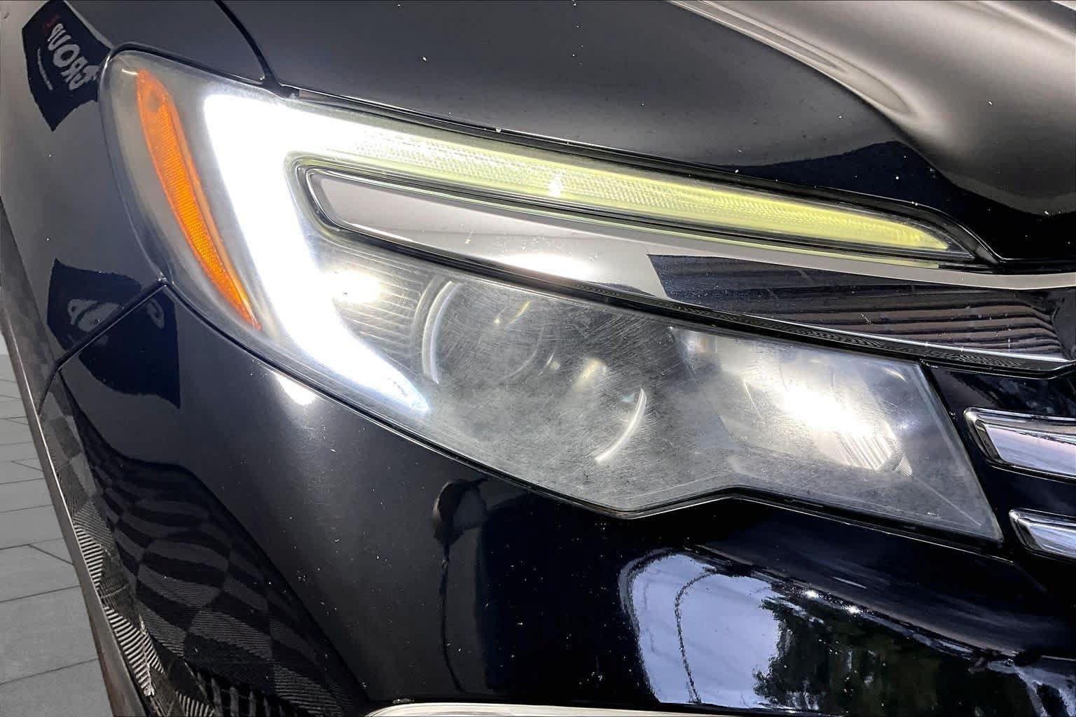 Used 2016 Honda Pilot Elite image 25