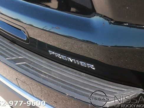 Used 2024 Chevrolet Tahoe Premier RWD image 9