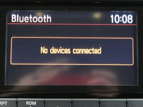 Used 2015 Nissan Rogue SV AWD/4WD image 21