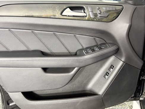 Used 2016 Mercedes-Benz GL 450 4MATIC image 16