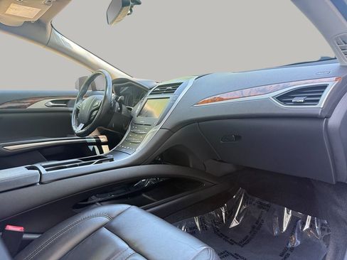 Used 2013 Lincoln MKZ AWD image 15