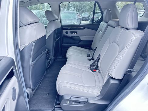 Used 2025 Honda Pilot Touring image 15