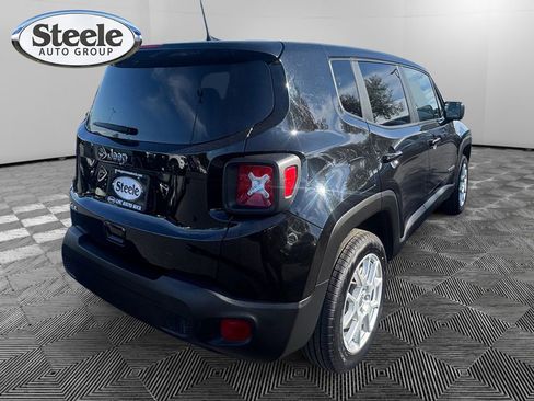 Used 2023 Jeep Renegade Latitude image 5