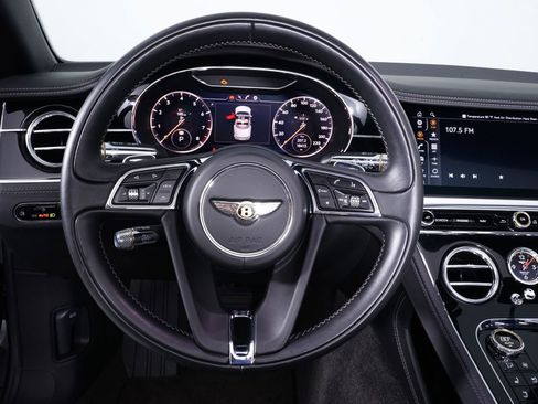 Used 2020 Bentley Continental GT image 22