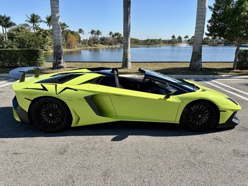 Used 2016 Lamborghini Aventador LP 750-4 Superveloce image 7