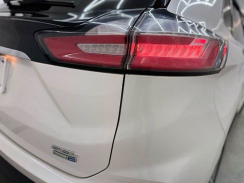 Used 2019 Ford Edge SEL w/ Equipment Group 201A AWD/4WD image 38