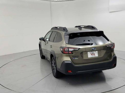 Certified 2025 Subaru Outback Onyx Edition AWD/4WD image 8