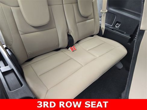 Used 2023 Ford Explorer XLT w/ Equipment Group 202A image 12