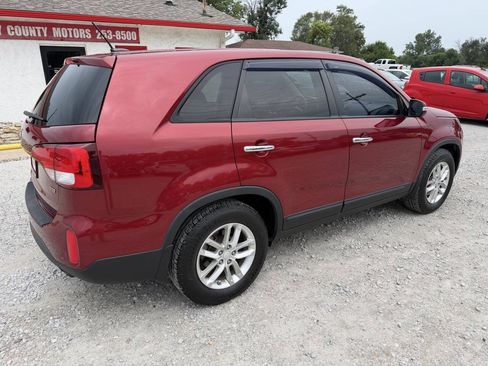 Used 2015 Kia Sorento LX FWD image 3
