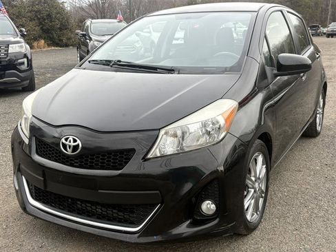 Used 2012 Toyota Yaris SE image 28