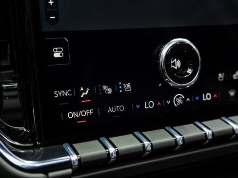 Used 2026 GMC Yukon AT4 w/ AT4 Premium Plus Package AWD/4WD image 56