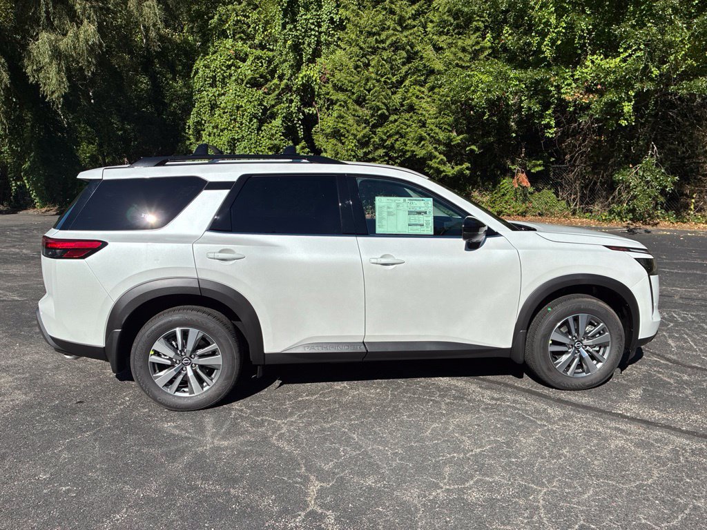 New 2026 Nissan Pathfinder SL AWD/4WD image 8