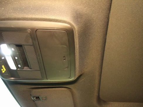 Used 2024 Chevrolet Traverse Z71 w/ Enhanced Driving Package image 31