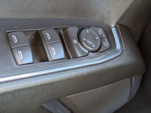 Used 2025 Chevrolet Silverado 1500 LT image 24