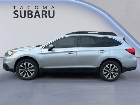 Used 2017 Subaru Outback 2.5i Limited image 2