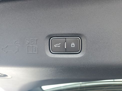 New 2026 Lincoln Navigator L Black Label AWD/4WD image 35