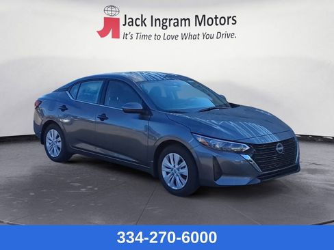 New 2025 Nissan Sentra S image 7