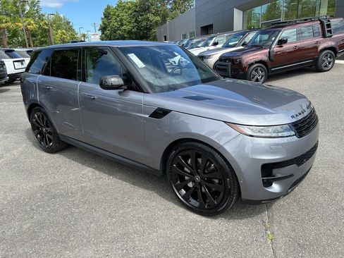 New 2025 Land Rover Range Rover Sport SE image 8
