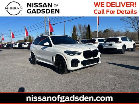Used 2022 BMW X5 sDrive40i w/ M Sport Package image 1