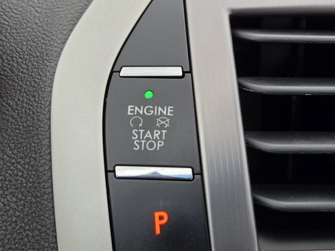 Used 2019 Lincoln MKZ Premiere image 25