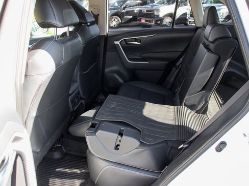 Used 2023 Toyota RAV4 XLE Premium image 35