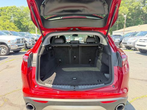 Used 2018 Alfa Romeo Stelvio Ti Lusso AWD/4WD image 9