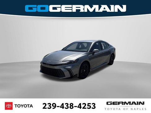 Used 2026 Toyota Camry SE FWD image 1