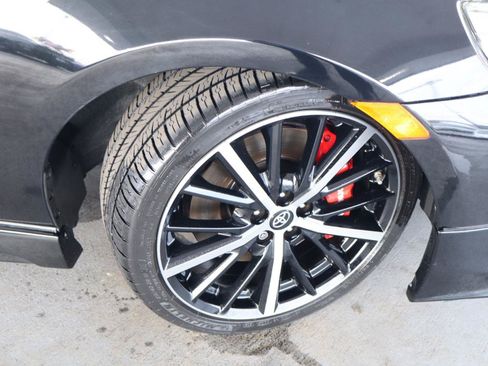 Used 2019 Toyota 86 TRD SE RWD image 3