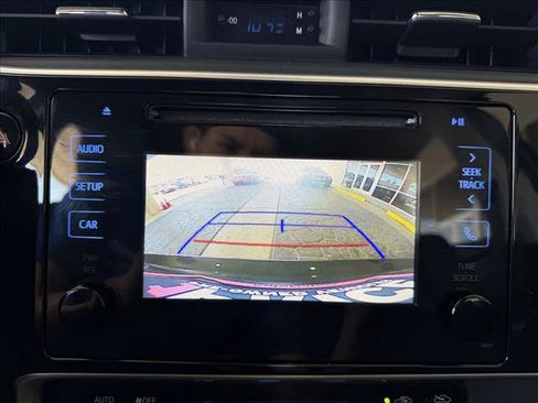 Used 2017 Toyota Corolla SE FWD image 13