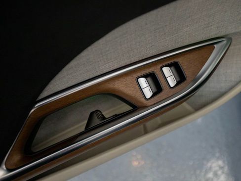 Used 2022 Lucid Air Grand Touring image 38