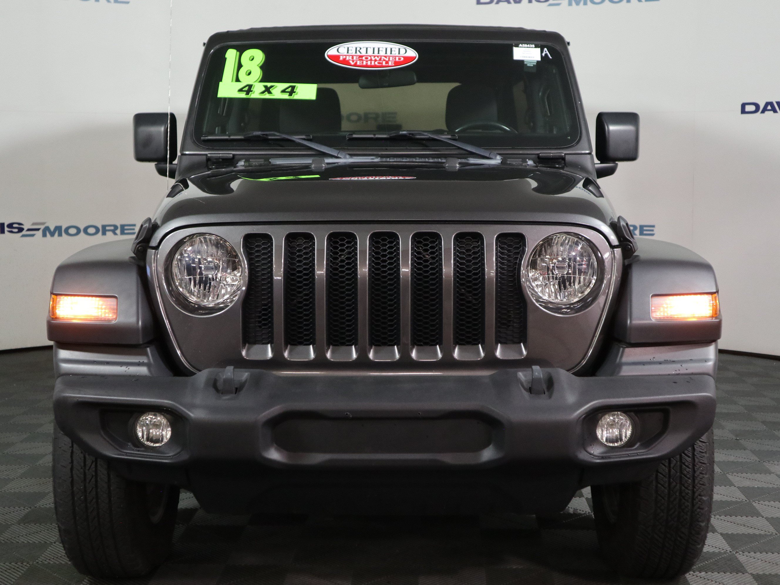 Used 2018 Jeep Wrangler Unlimited Sport S AWD/4WD image 13