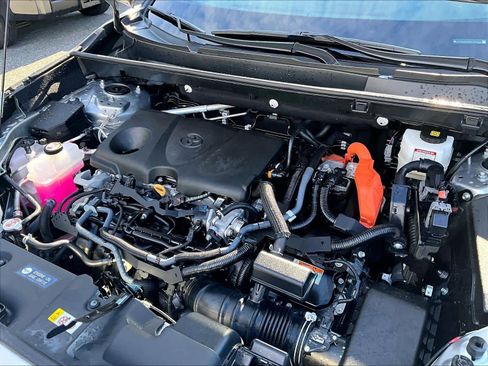 Used 2025 Toyota RAV4 XLE image 35