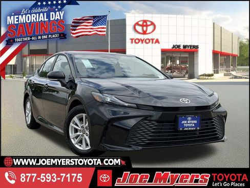 Used 2026 Toyota Camry LE FWD image 1