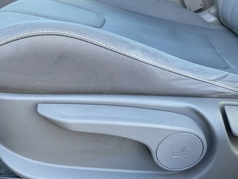 Used 2023 Hyundai Elantra SEL w/ Preferred Accessory Package image 13