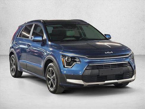 Used 2024 Kia Niro EX FWD image 3