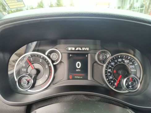 Used 2022 RAM 2500 Big Horn AWD/4WD image 15