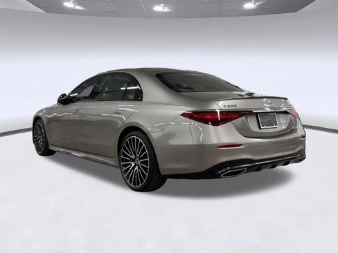 Used 2023 Mercedes-Benz S 500 4MATIC image 3