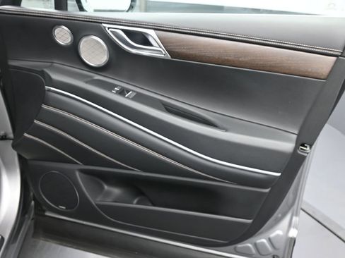 Used 2023 Genesis GV80 3.5T image 18
