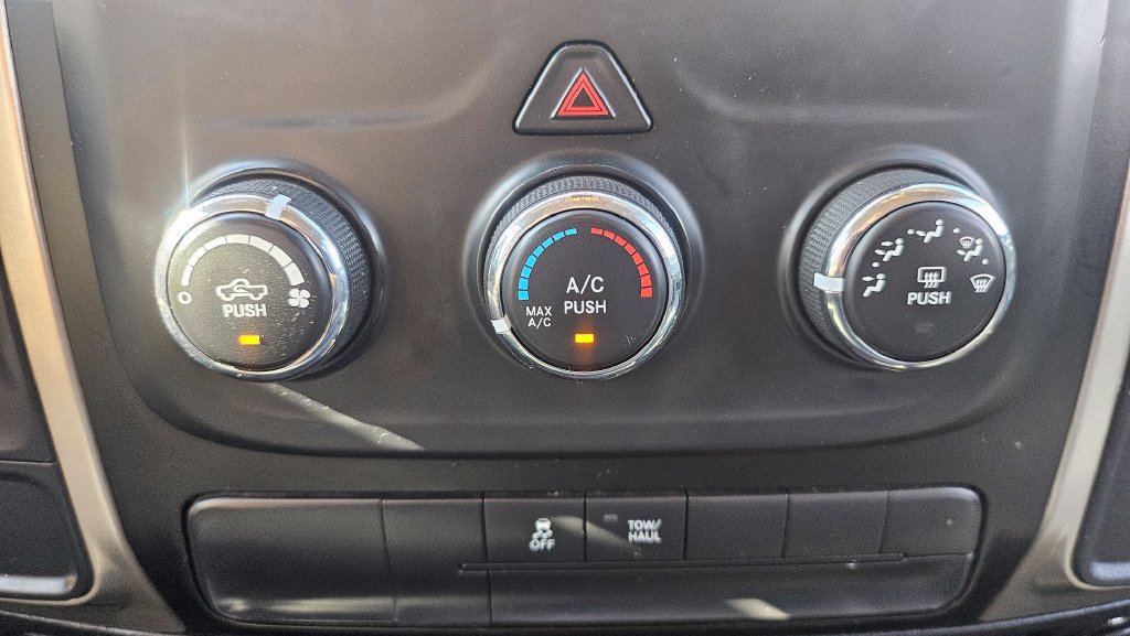 Used 2019 RAM 1500 Classic SLT RWD image 33