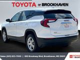 Used 2024 GMC Terrain SLE image 2
