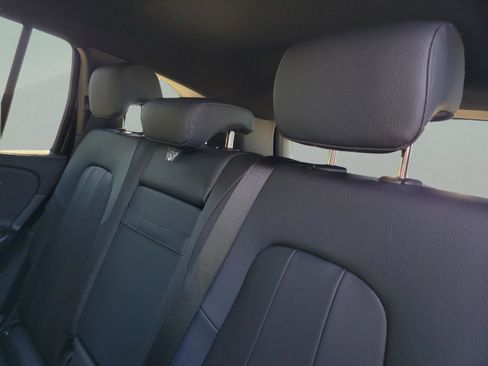 Certified 2025 Mercedes-Benz GLB 250 image 7