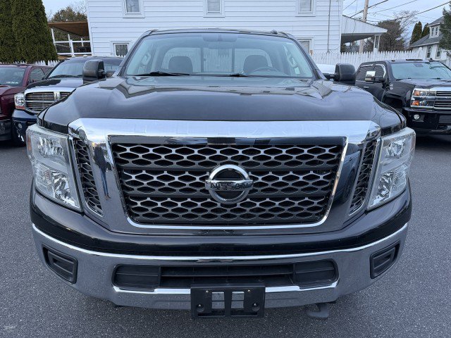 Used 2017 Nissan Titan SV AWD/4WD image 29
