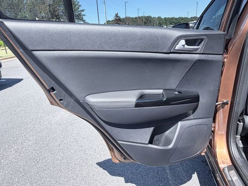Used 2021 Kia Sportage S w/ S FWD Premium Package image 29