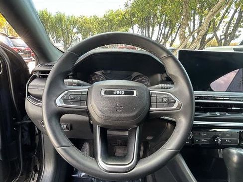 Certified 2022 Jeep Compass Altitude image 18