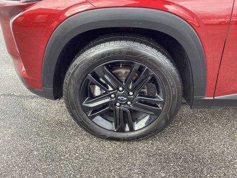 Used 2024 Chevrolet Trax ACTIV w/ Sunroof Package FWD image 9