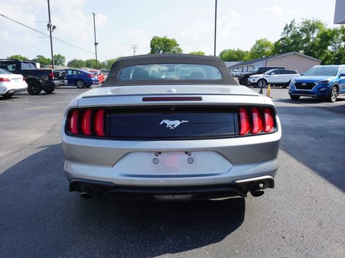 Used 2020 Ford Mustang Premium RWD image 6