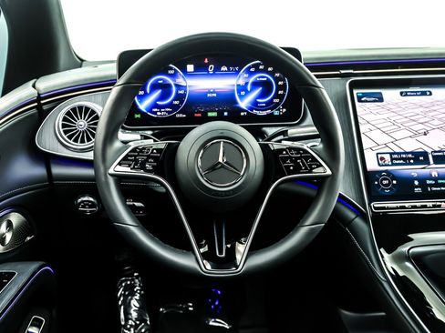 Used 2022 Mercedes-Benz EQS 450+ Sedan image 17