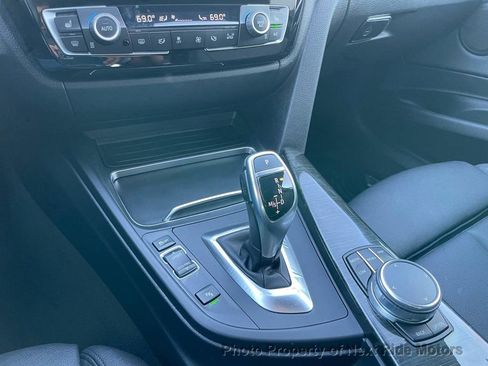 Used 2018 BMW 330i Gran Turismo xDrive w/ Premium Package AWD/4WD image 20