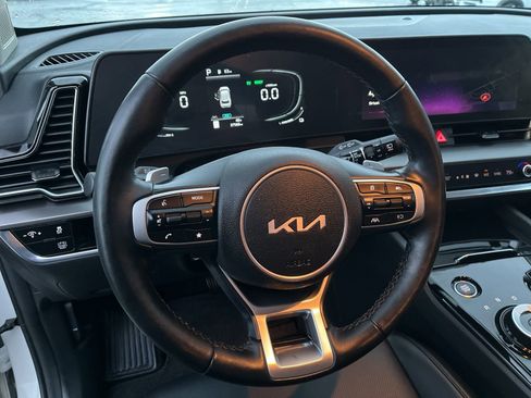 Used 2023 Kia Sportage EX image 29